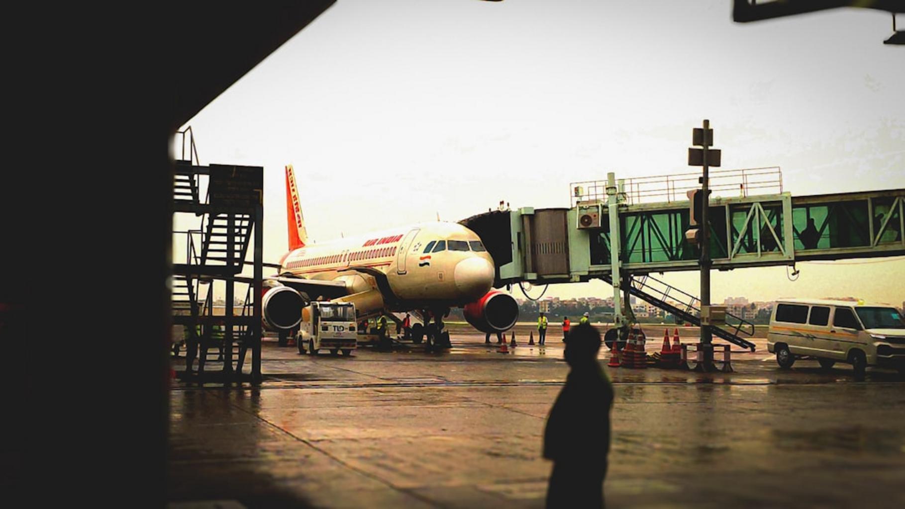 Kolkata Airport and travel visuals