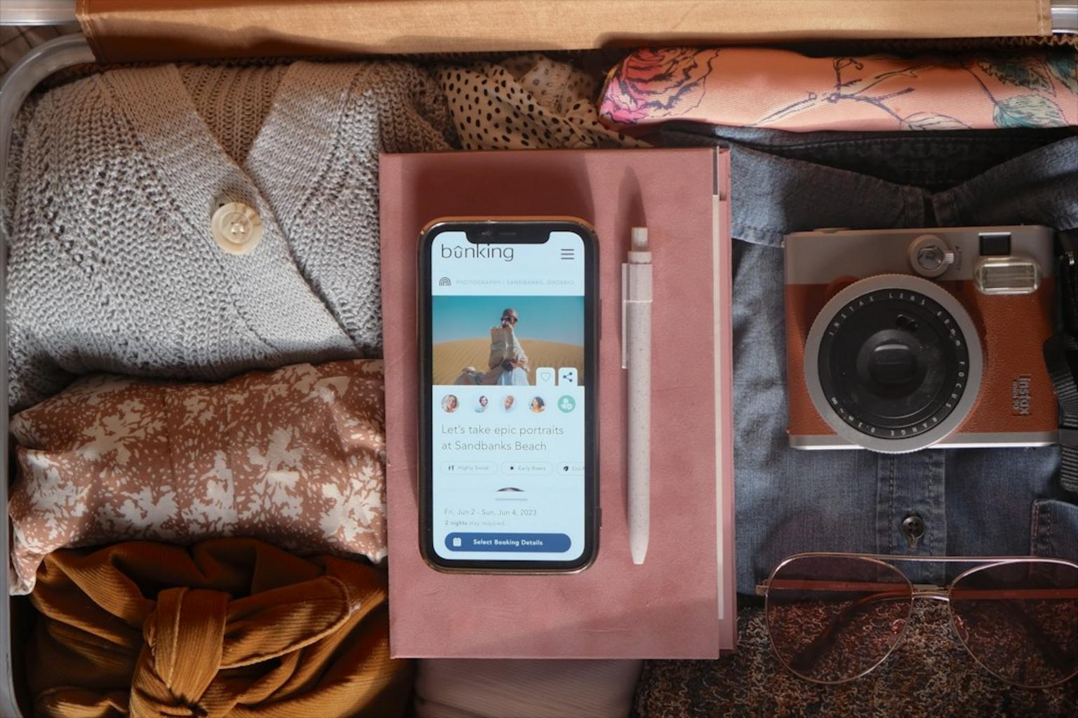 Travel receipts and expense tracking in a journal