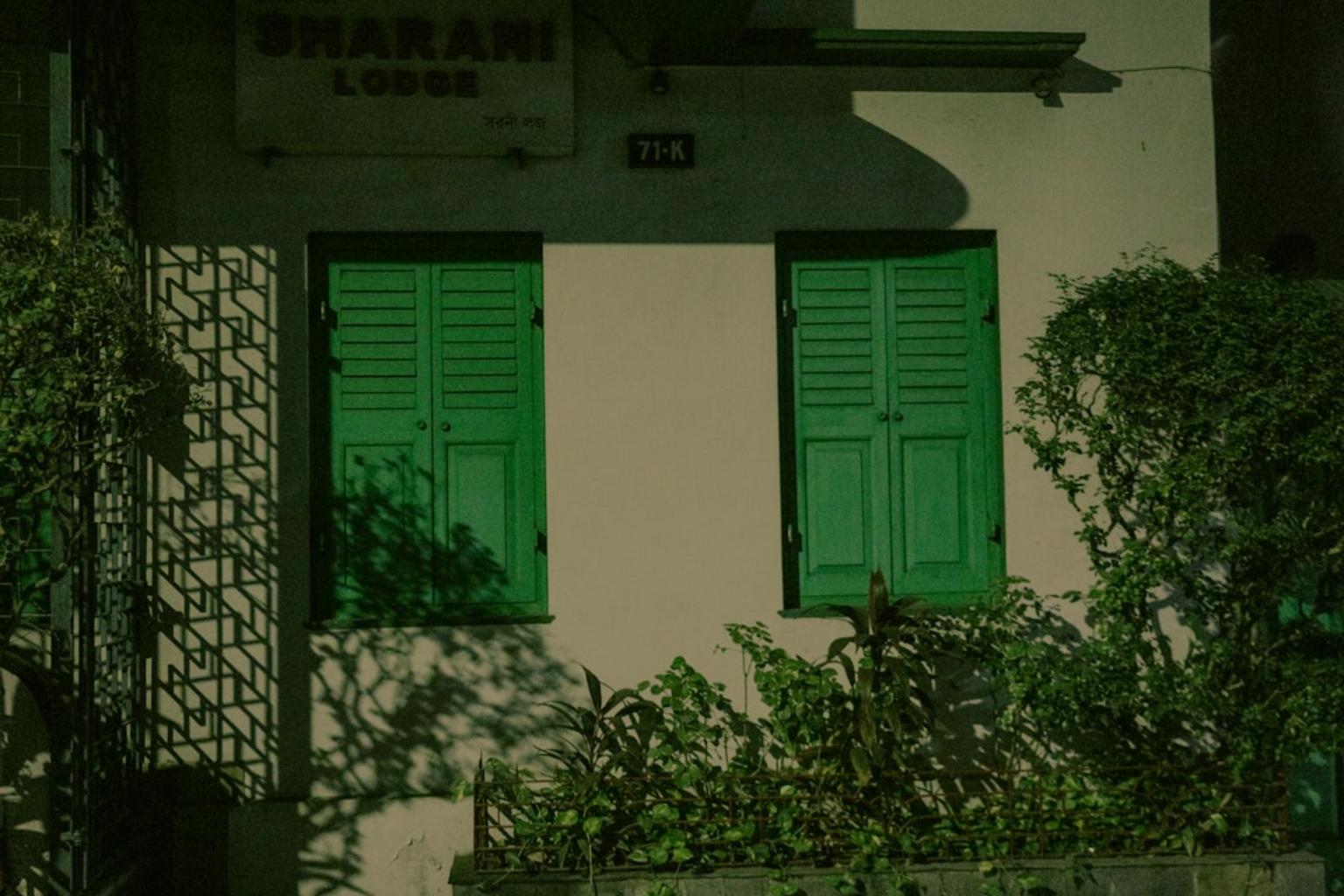 Hotel options and services in Kolkata travel packages