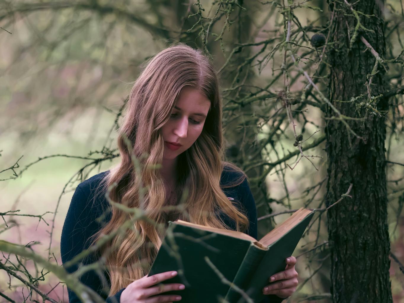Digital Detox Travel Concept