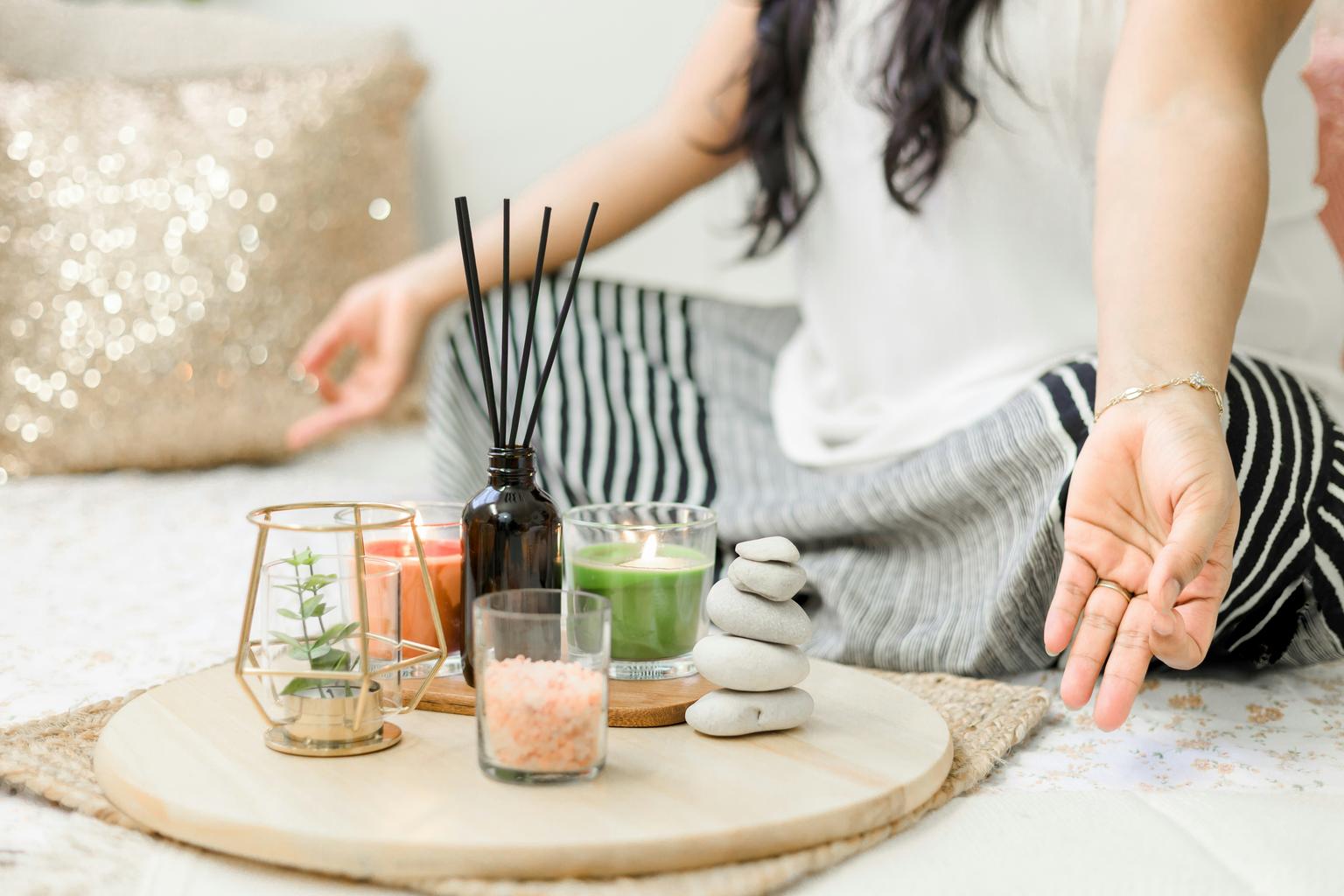 Sunday reset checklist with calming rituals