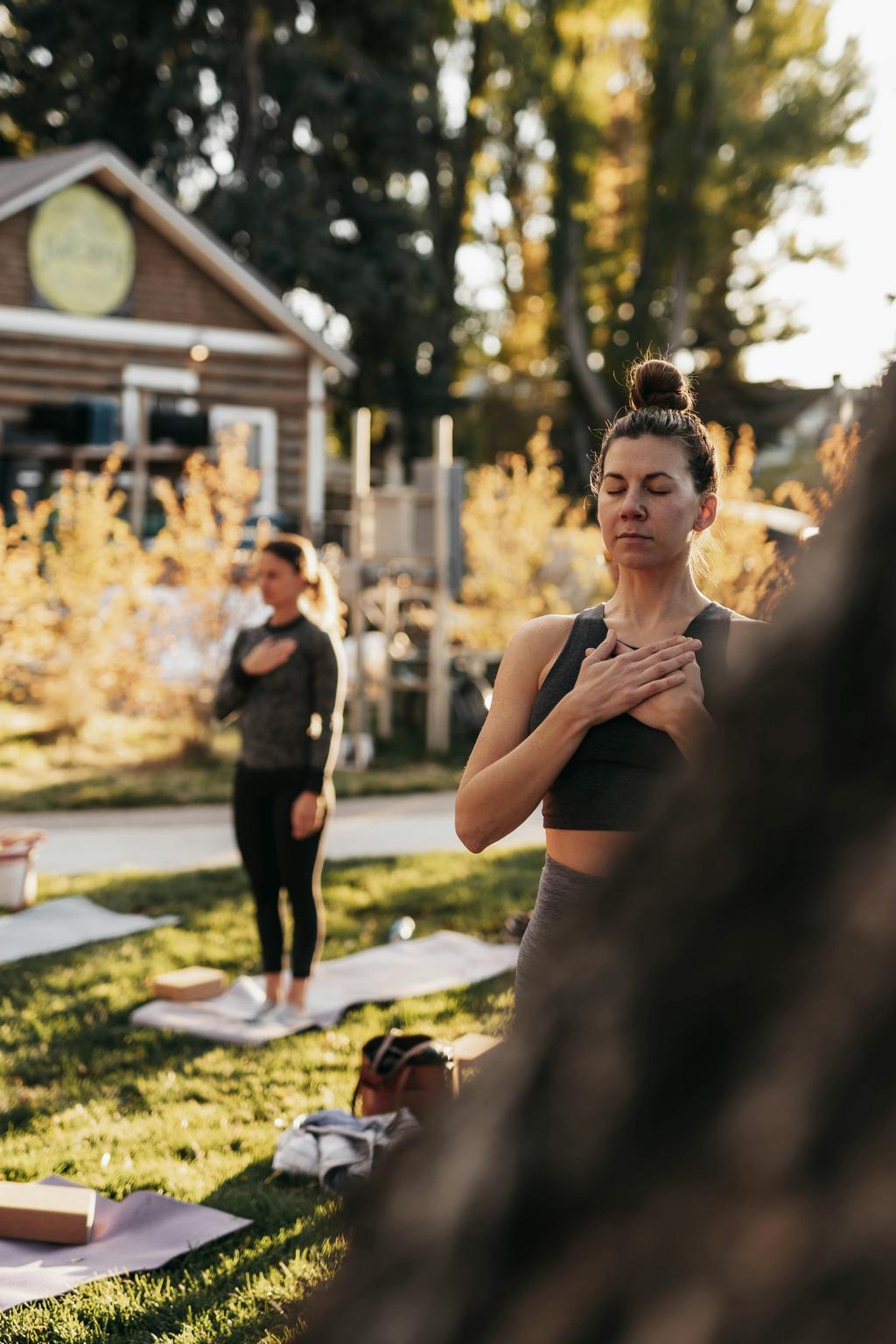 Sunday reset checklist with items like meal prep and gentle movement